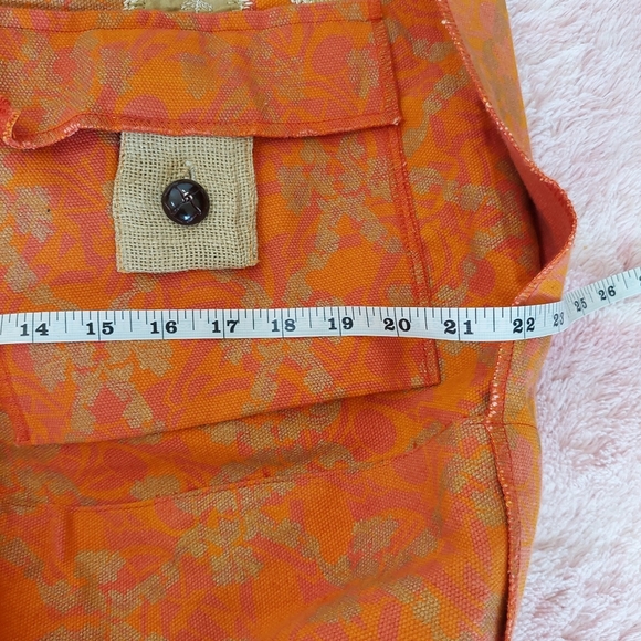 Edge Large Embroidered Bohemian Extendable Bucket Crossbody Bag - Picture 14 of 16